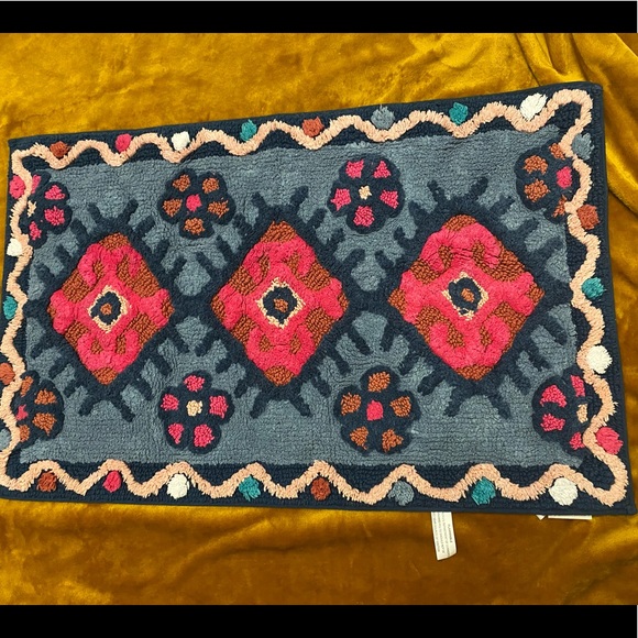 No Longer for sale- sorry Anthropologie Hand-Tufted Cemil Bath Mat 34" x 21" - Picture 3 of 4